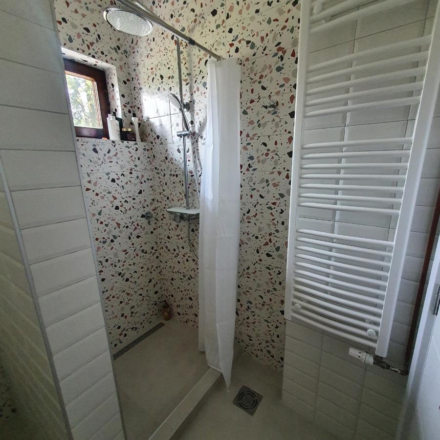Che Private Rooms Banovci Novi Banovci Екстер'єр фото