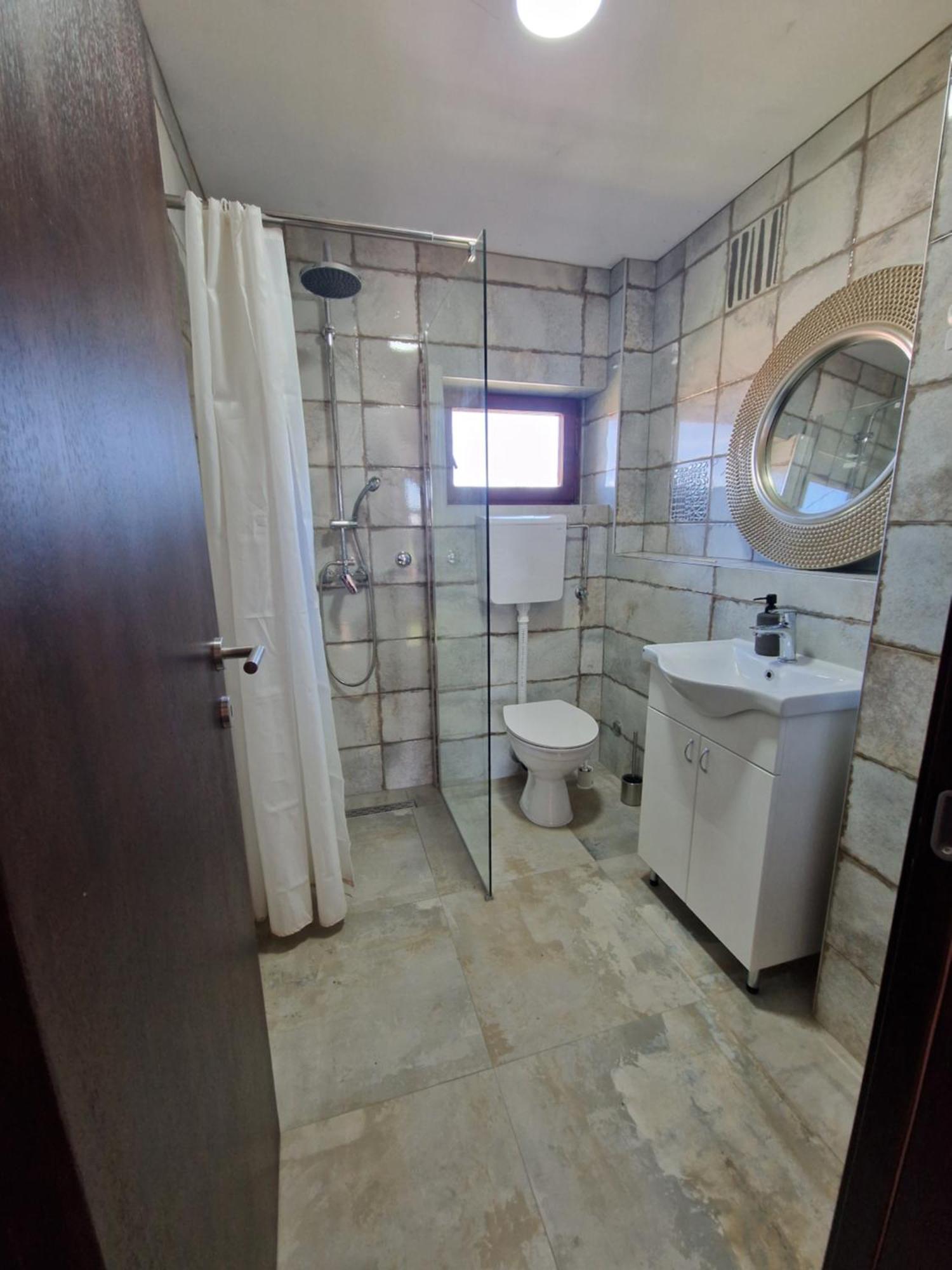 Che Private Rooms Banovci Novi Banovci Екстер'єр фото