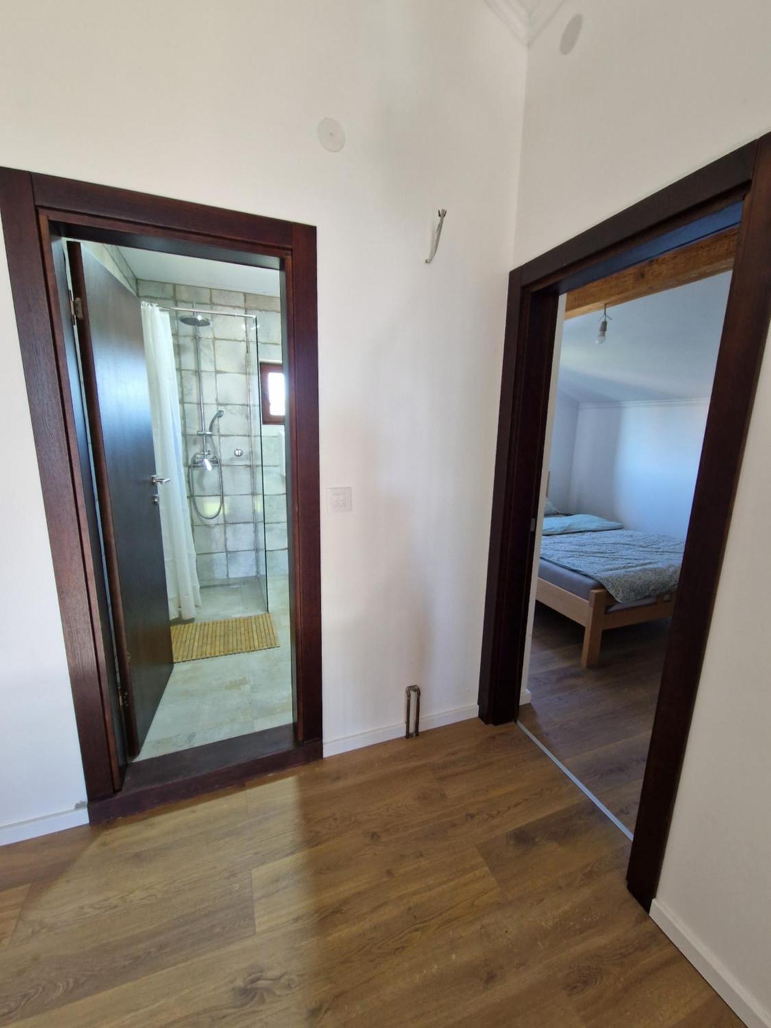 Che Private Rooms Banovci Novi Banovci Екстер'єр фото