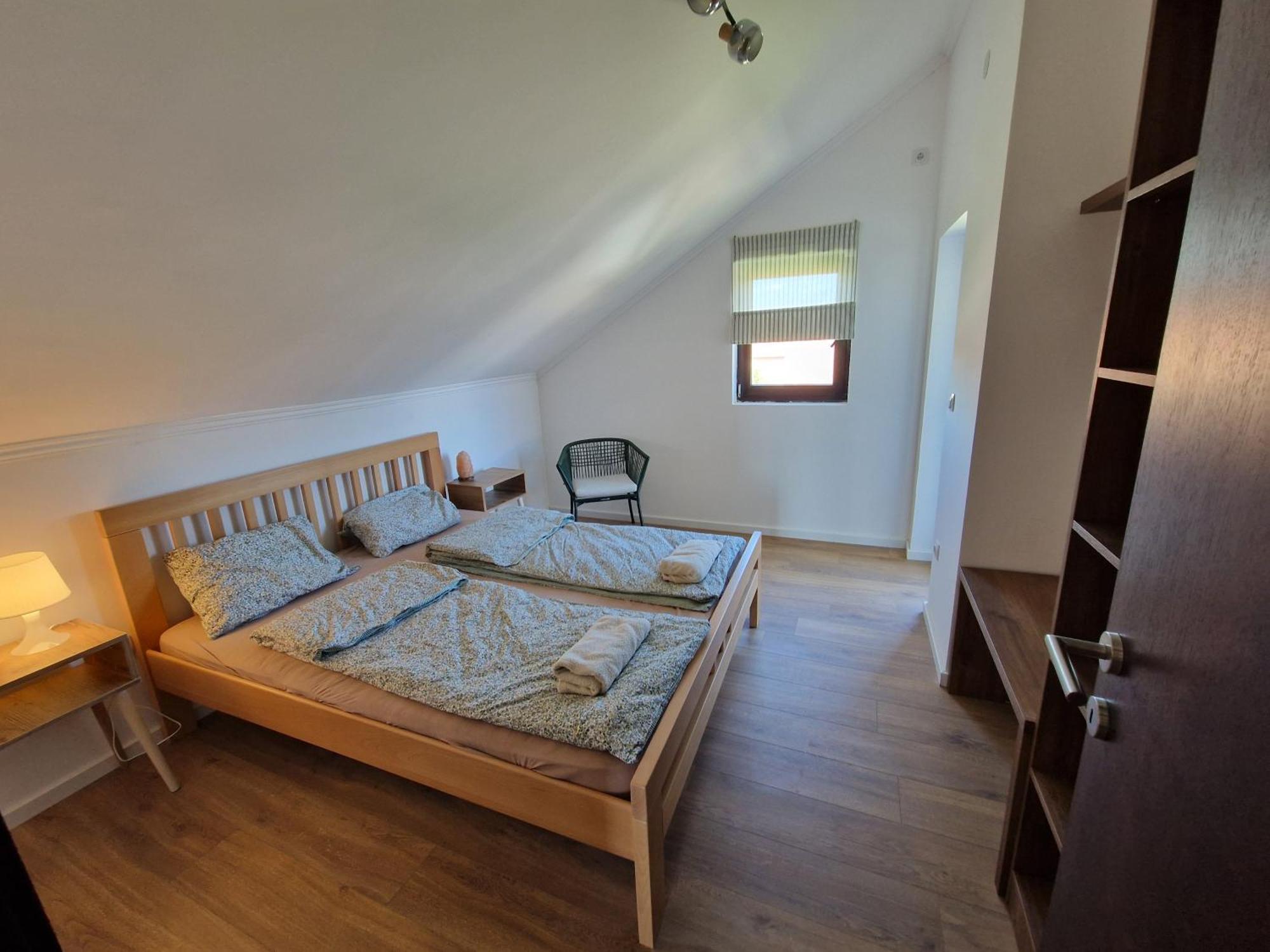 Che Private Rooms Banovci Novi Banovci Екстер'єр фото
