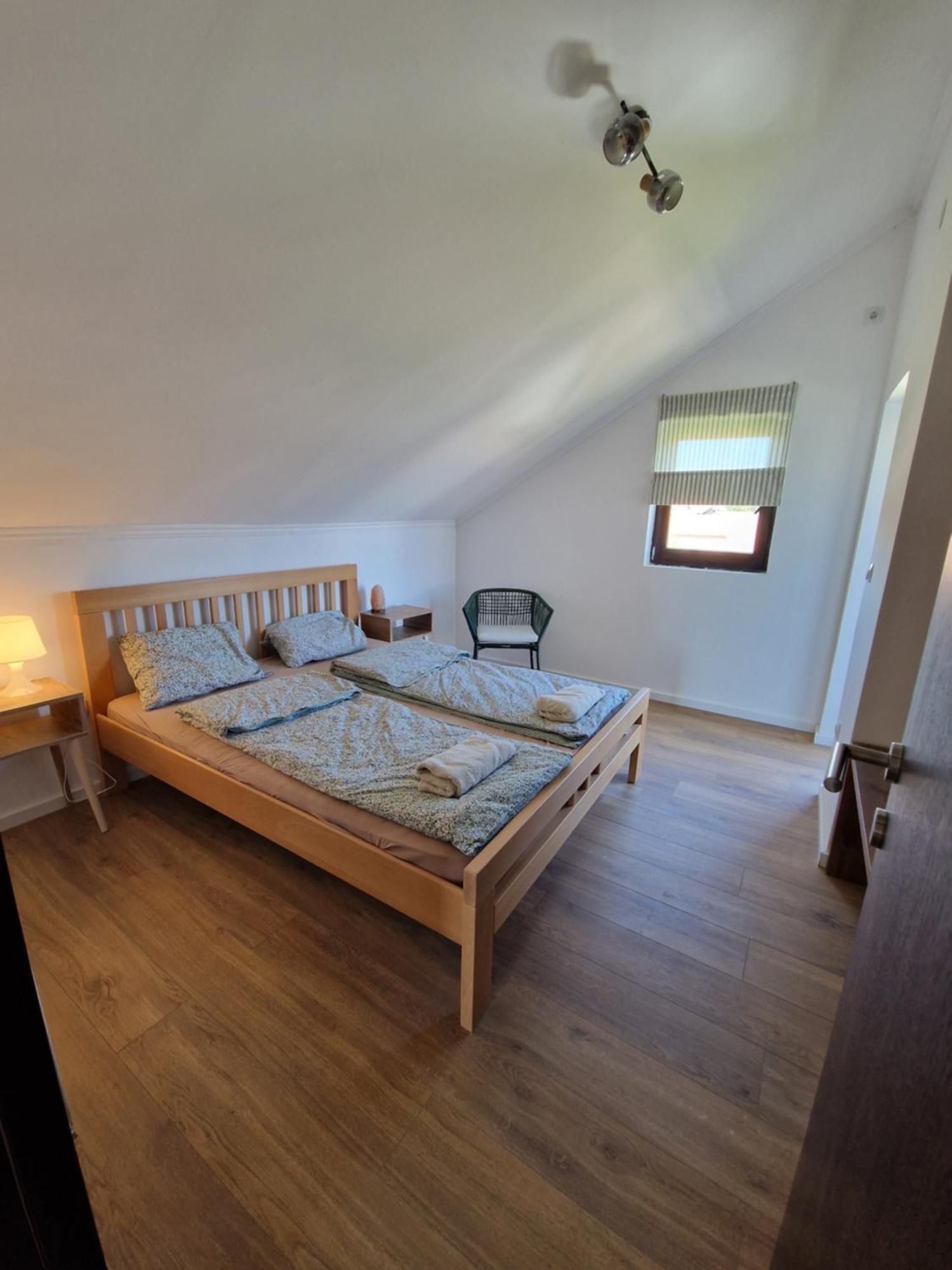Che Private Rooms Banovci Novi Banovci Екстер'єр фото
